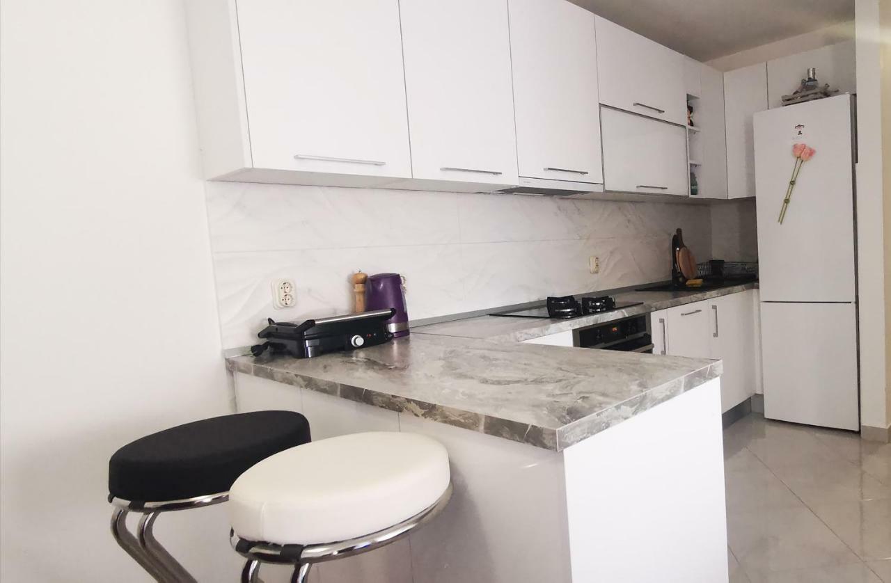 Apartment Dalmatia Макарська Екстер'єр фото